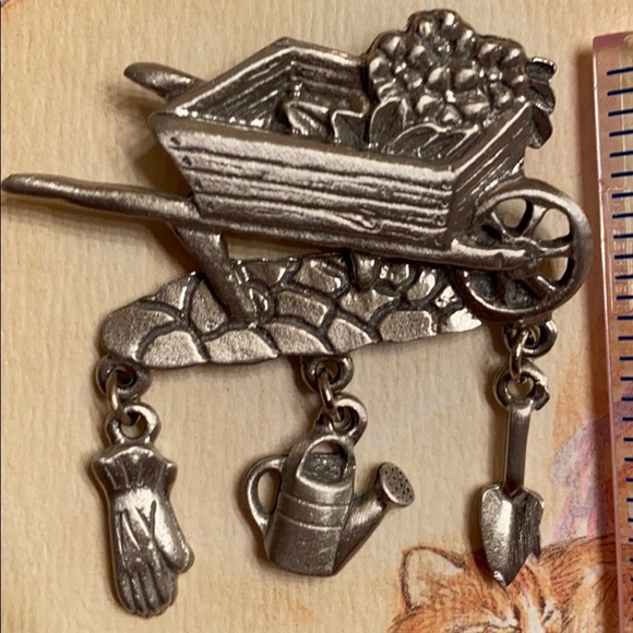 Lindsey Claire Fine Pewter Charmer - Picture 6 of 6